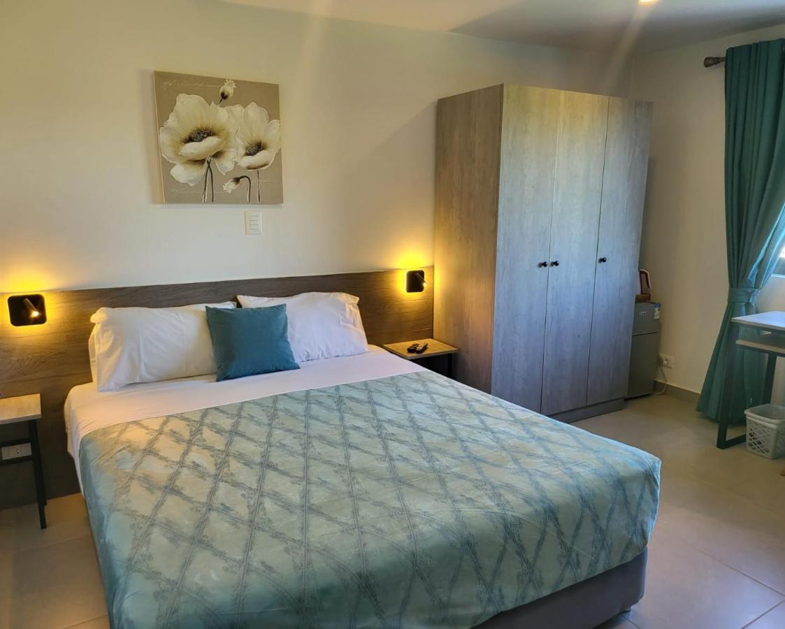 Hotel Oasis-Dream Holidays - La Petite France San Bernardino Exterior foto